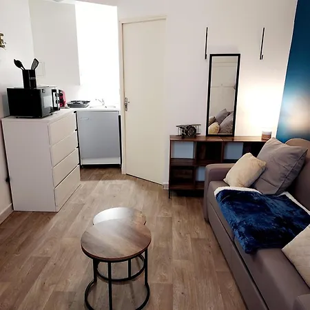 B Aux Pieds Des Thermes Апартаменты